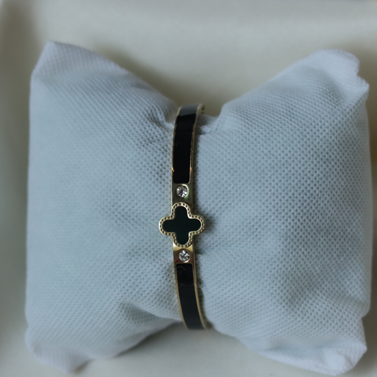 Clover Elegance Bracelet