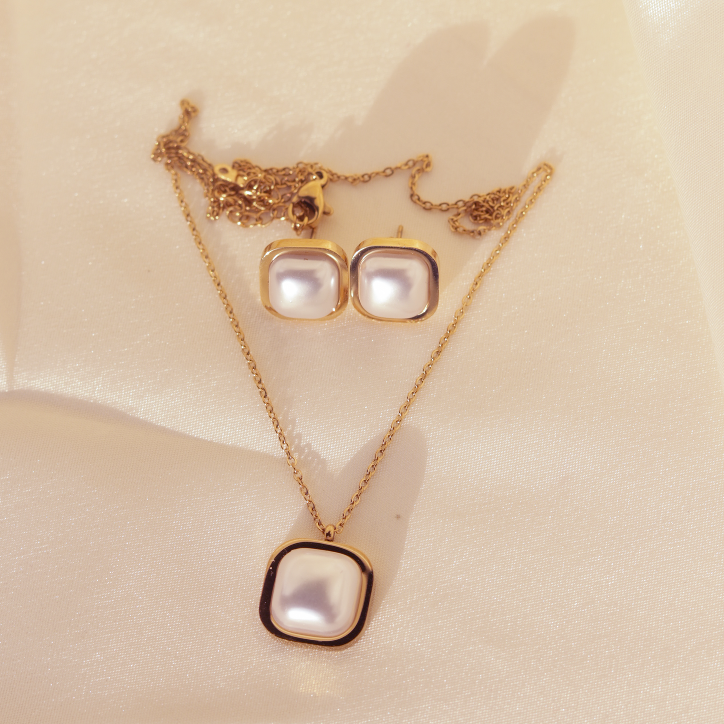 Aureo Gold-Tone Jewellery Set