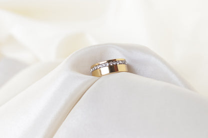 Halo Glint Bezel Ring