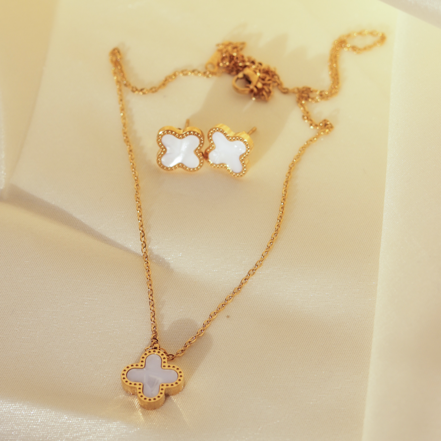Luzura BR Gold-Tone Jewelry Set